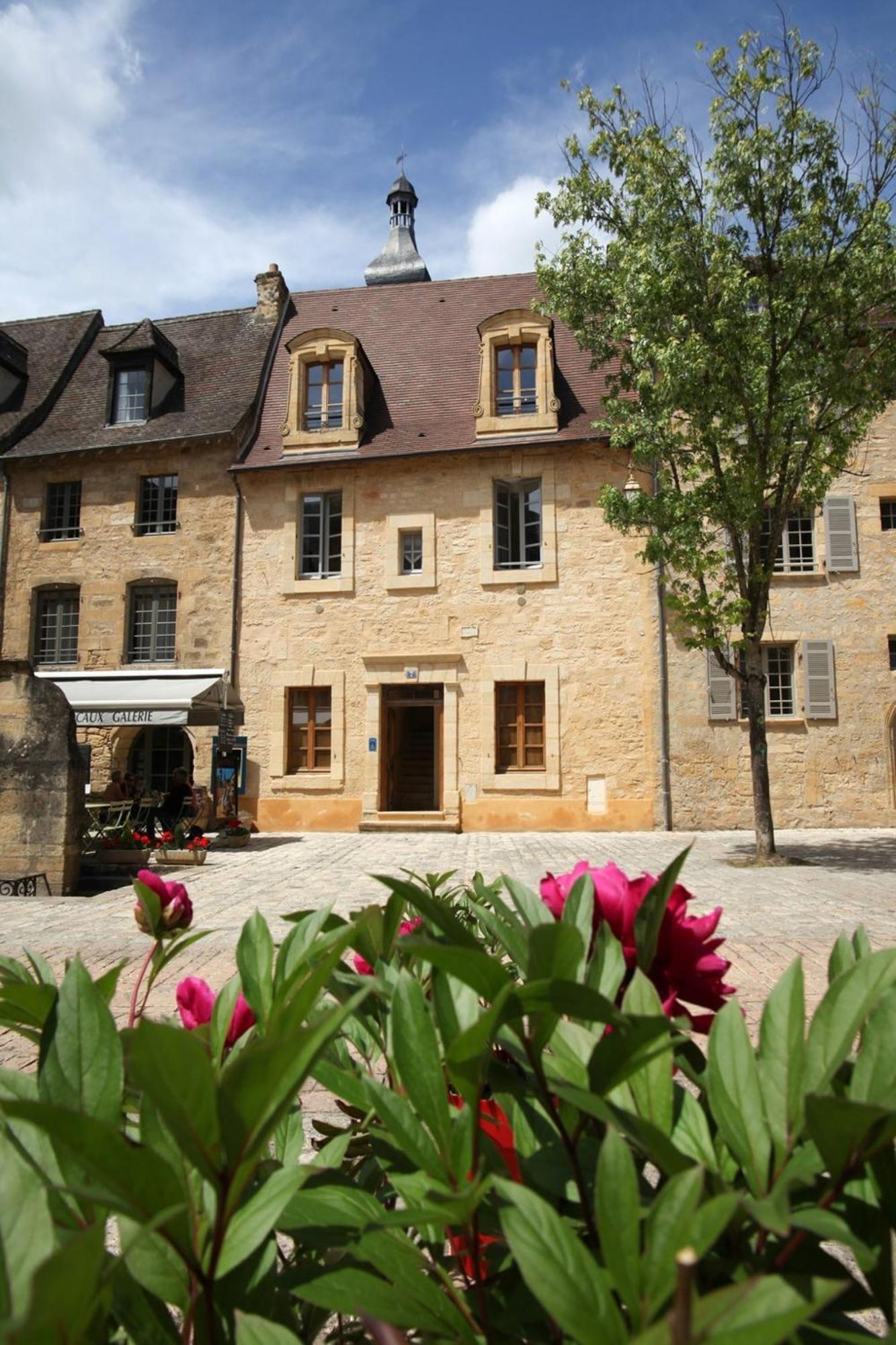 Le Grenier Du Chapitre Apartment Sarlat-la-Caneda Exterior photo